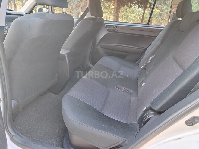 Toyota Corolla 2018, 135,000 km - 1.5 л - Bakı