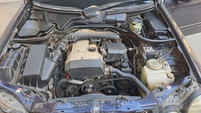 Mercedes E 230 1997, 453,000 km - 2.3 л - Bakı