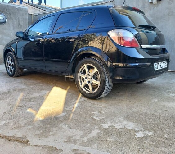 Opel Astra 2004, 300,000 km - 1.4 l - Bakı