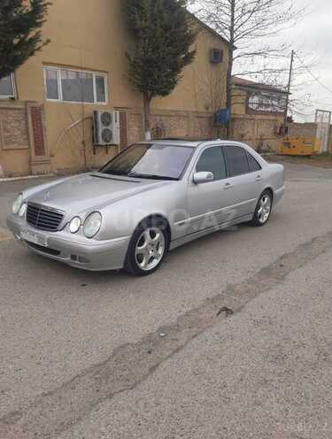 Mercedes E 200 2000, 323,451 km - 2.0 l - Bakı