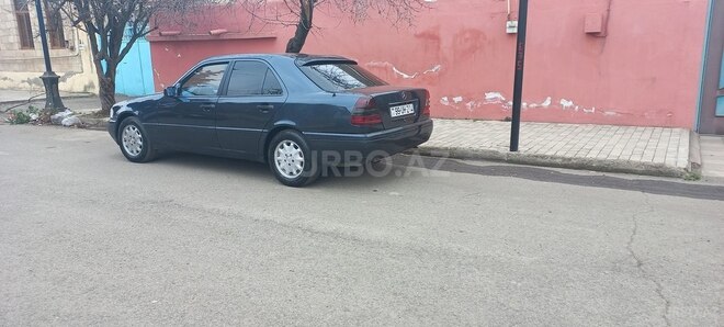 Mercedes C 220 1995, 400,000 km - 2.2 l - Ağstafa