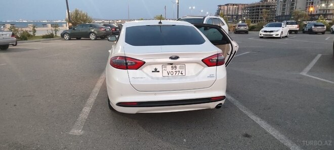 Ford Fusion 2015, 165,000 km - 1.5 л - Qazax
