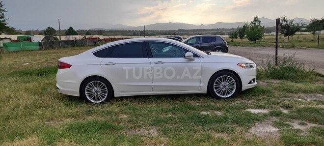 Ford Fusion 2015, 165,000 km - 1.5 л - Qazax