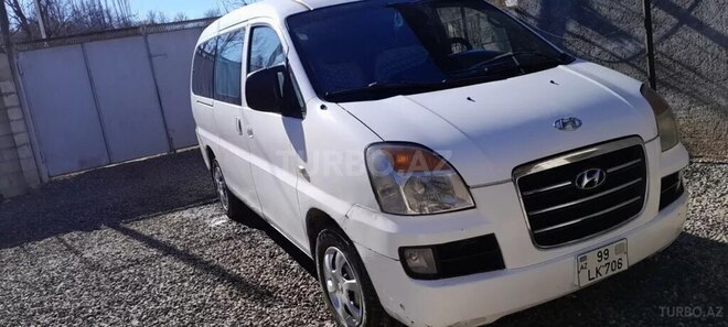 Hyundai H-1 2006, 286,420 km - 2.5 л - Qusar