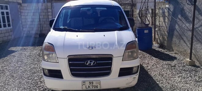 Hyundai H-1 2006, 286,420 km - 2.5 л - Qusar