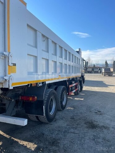 HOWO Sinotruk 2022, 88,000 km - 11.0 л - Gədəbəy