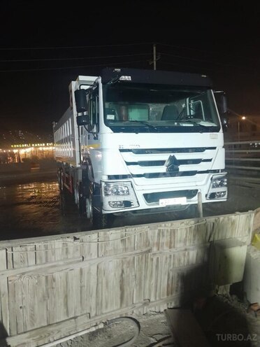 HOWO Sinotruk 2022, 88,000 km - 11.0 л - Gədəbəy