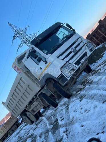 HOWO Sinotruk 2022, 88,000 km - 11.0 л - Gədəbəy