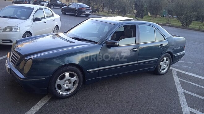 Mercedes E 220 2000, 527,000 km - 2.2 л - Bakı