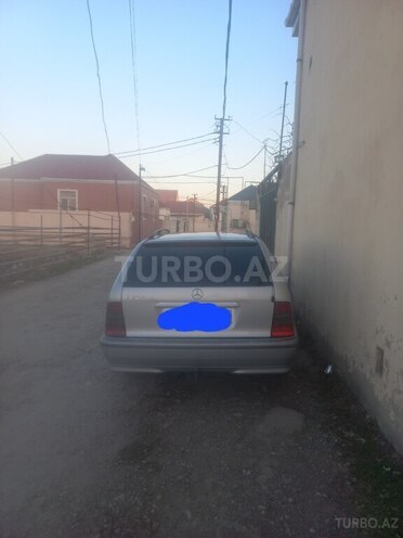 Mercedes C 220 1999, 430,000 km - 2.2 l - Bakı