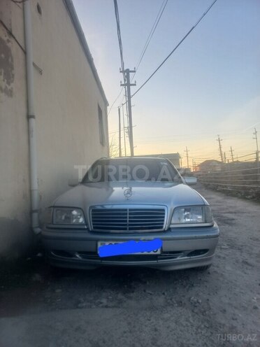 Mercedes C 220 1999, 430,000 km - 2.2 l - Bakı