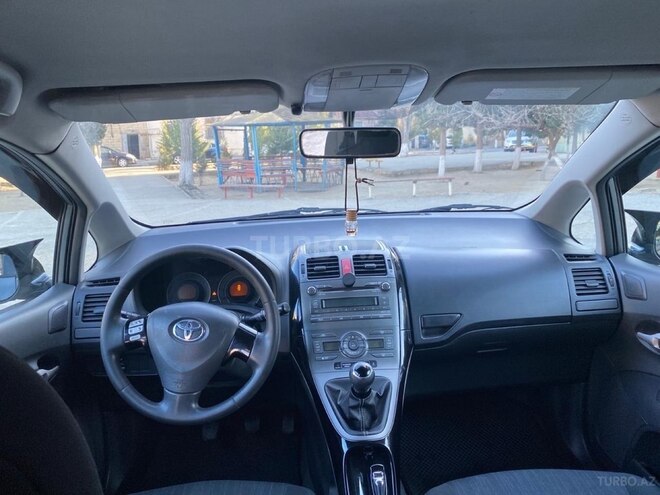 Toyota Auris 2008, 185,000 km - 1.4 l - Bakı