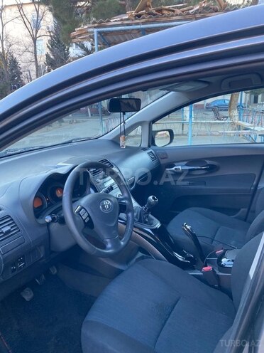 Toyota Auris 2008, 185,000 km - 1.4 l - Bakı