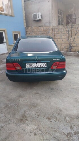Mercedes E 230 1996, 410,000 km - 2.3 l - Sumqayıt
