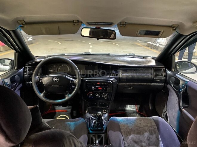 Opel Vectra 1998, 235,000 km - 1.6 л - Sumqayıt