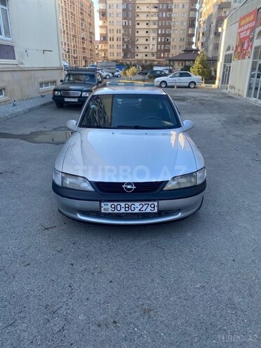Opel Vectra 1998, 235,000 km - 1.6 л - Sumqayıt