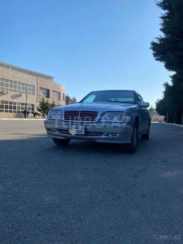 Mercedes C 240 2000, 460,000 km - 2.4 л - İmişli