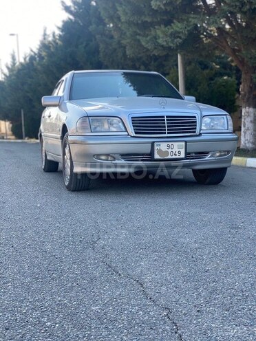 Mercedes C 240 2000, 460,000 km - 2.4 л - İmişli
