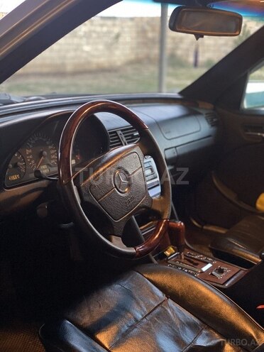 Mercedes C 240 2000, 460,000 km - 2.4 л - İmişli