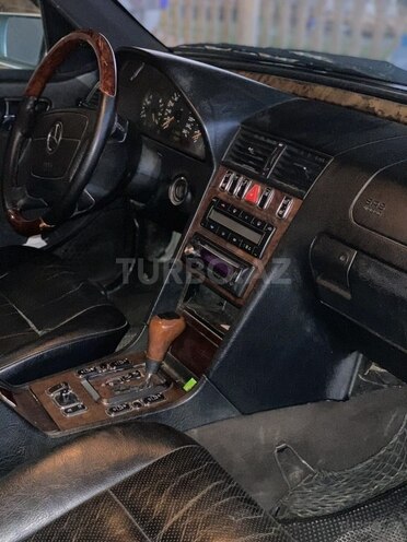 Mercedes C 240 2000, 460,000 km - 2.4 л - İmişli
