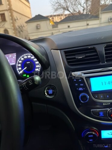 Hyundai Accent 2012, 202,388 km - 1.6 л - Bakı
