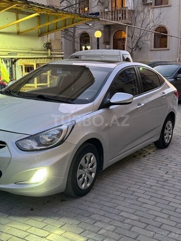 Hyundai Accent 2012, 202,388 km - 1.6 л - Bakı
