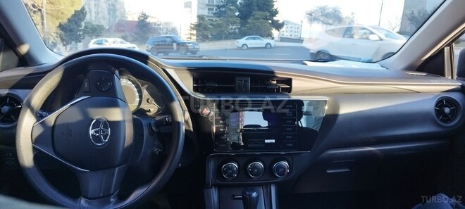 Toyota Corolla 2018, 102,000 km - 1.6 л - Bakı