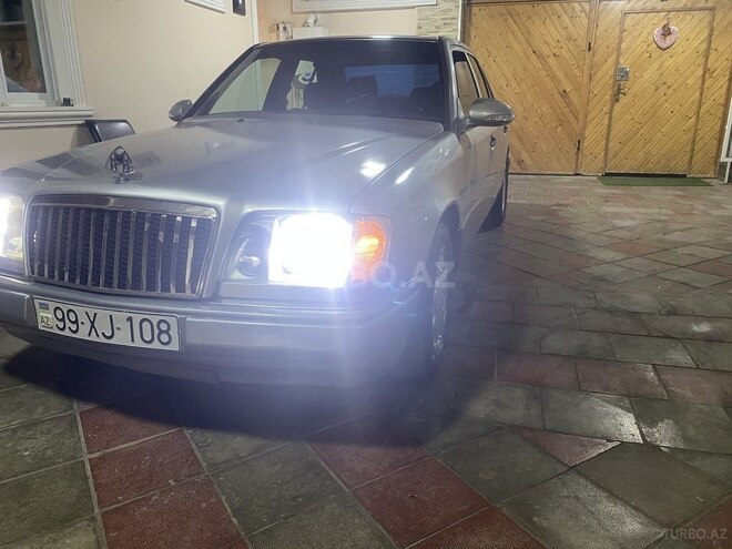Mercedes E 220 1994, 497,000 km - 2.2 l - Bakı