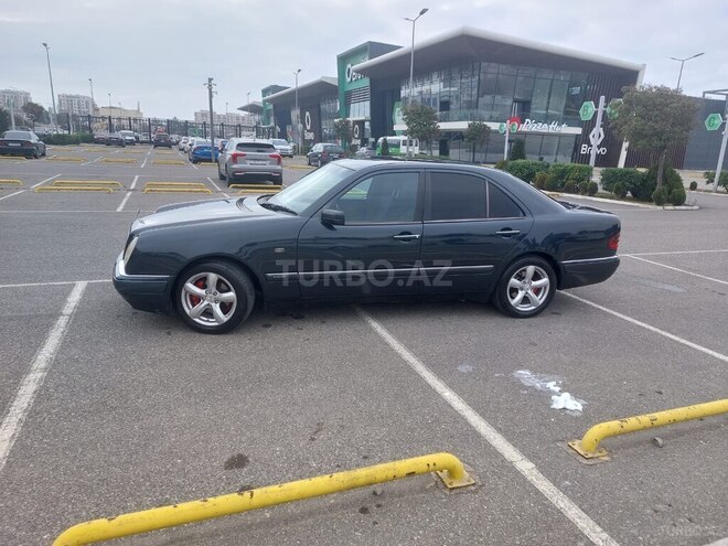 Mercedes E 220 1998, 374,100 km - 2.2 l - Bərdə
