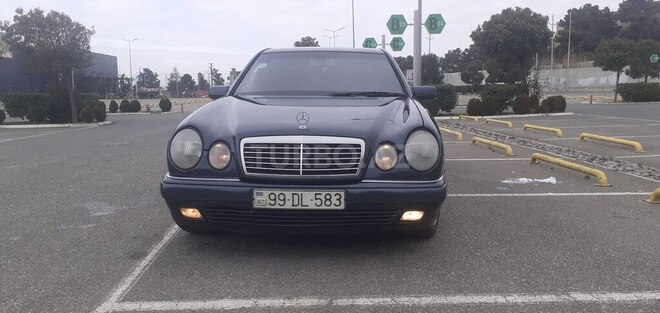 Mercedes E 220 1998, 374,100 km - 2.2 l - Bərdə