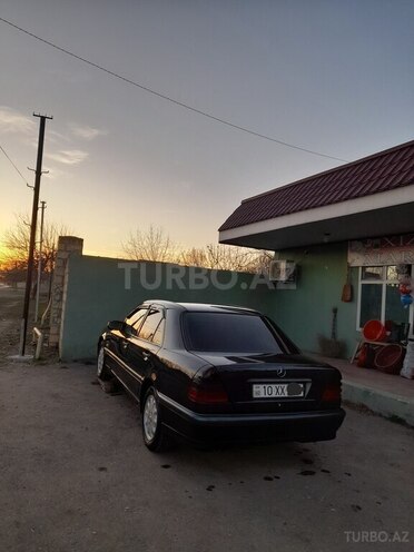 Mercedes C 240 1998, 345,000 km - 2.4 l - Ağcabədi