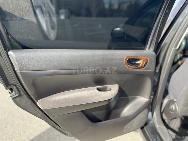 Peugeot 307 2004, 261,416 km - 2.0 l - Sumqayıt