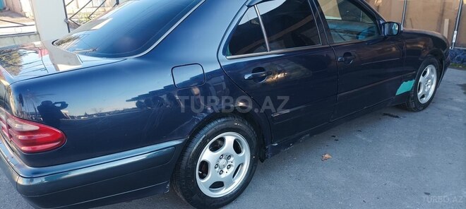 Mercedes E 200 2000, 368,000 km - 2.0 l - Göyçay