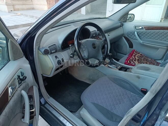 Mercedes C 200 2002, 337,000 km - 2.0 l - Sumqayıt