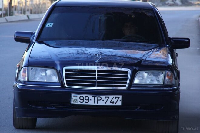 Mercedes C 180 1995, 200,000 km - 1.8 l - Gəncə
