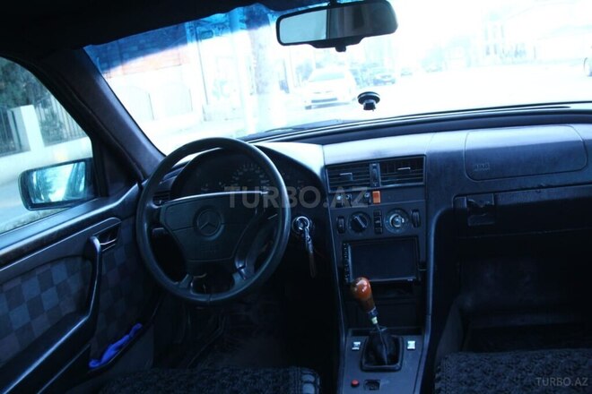 Mercedes C 180 1995, 200,000 km - 1.8 l - Gəncə