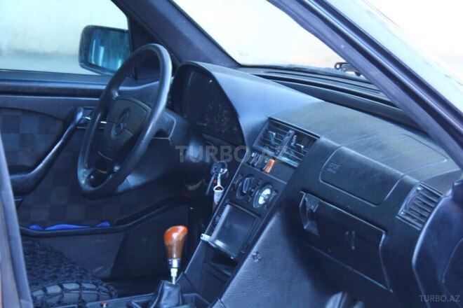Mercedes C 180 1995, 200,000 km - 1.8 l - Gəncə