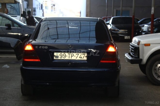 Mercedes C 180 1995, 200,000 km - 1.8 l - Gəncə