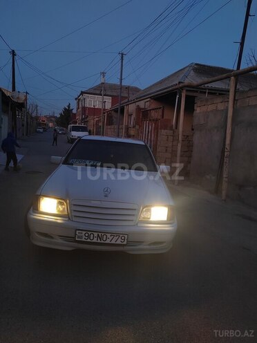 Mercedes C 200 1999, 380,000 km - 2.0 l - Bakı
