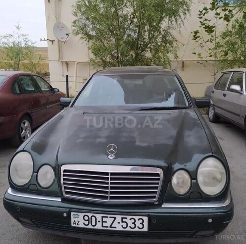 Mercedes E 240 1998, 334,000 km - 2.4 l - Naftalan
