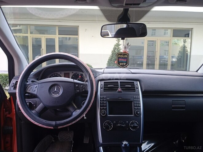 Mercedes B 180 2010, 91,850 km - 1.7 л - Bakı