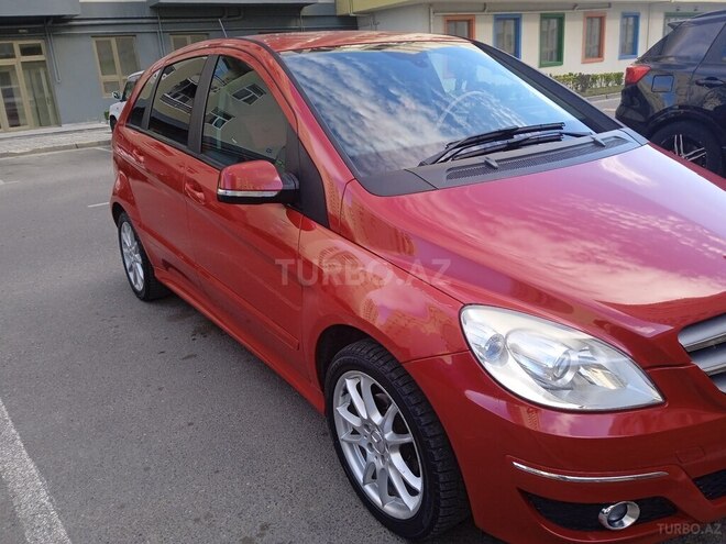 Mercedes B 180 2010, 91,850 km - 1.7 л - Bakı