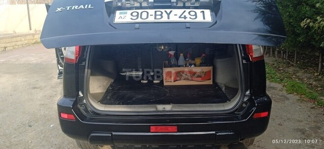 Nissan X-Trail 2001, 32,000 km - 2.0 л - Salyan