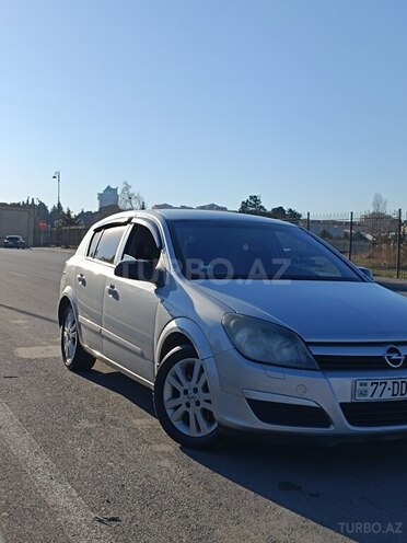 Opel Astra 2004, 235,000 km - 1.4 l - Bakı
