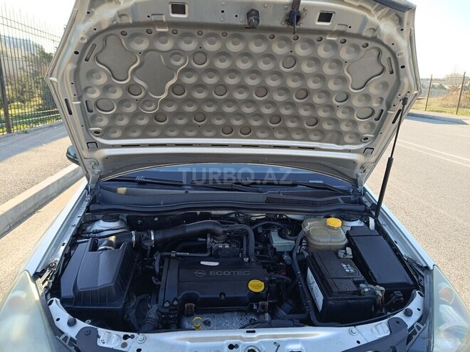 Opel Astra 2004, 235,000 km - 1.4 l - Bakı