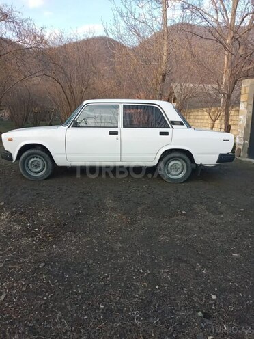 LADA (VAZ) 2107 2005, 91,000 km - 1.6 l - Qax