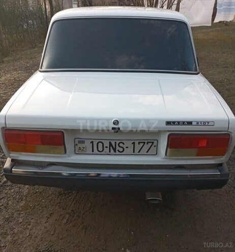 LADA (VAZ) 2107 2005, 91,000 km - 1.6 l - Qax