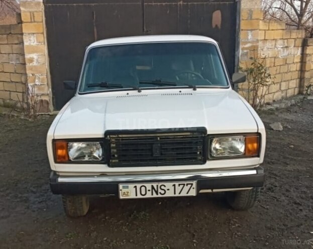 LADA (VAZ) 2107 2005, 91,000 km - 1.6 l - Qax