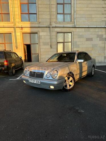 Mercedes E 280 1997, 320,000 km - 2.8 l - Bakı