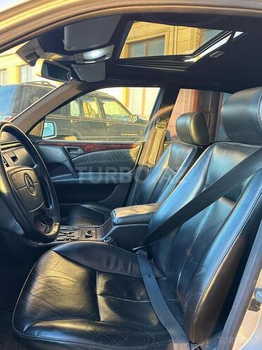 Mercedes E 280 1997, 320,000 km - 2.8 l - Bakı